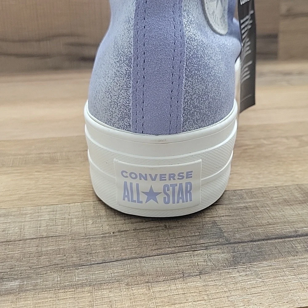 Converse high top Brand new platform in the box.